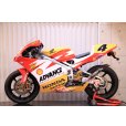 画像4: T2Racing制作 HONDA NSR250R MC21 【 ADVANCE　’99　宇川徹　レプリカ 】 フルカスタム車両 
