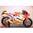 画像1: T2Racing制作 HONDA NSR250R MC21 【 ADVANCE　’99　宇川徹　レプリカ 】 フルカスタム車両  (1)