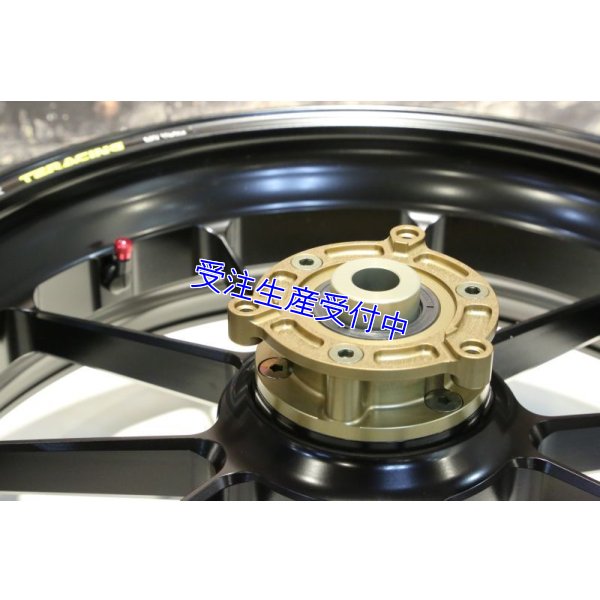 画像8: ADVANTAGE製 マグホイール EXACT RACING１０ 3.00-17/4.50-17 MC21用 