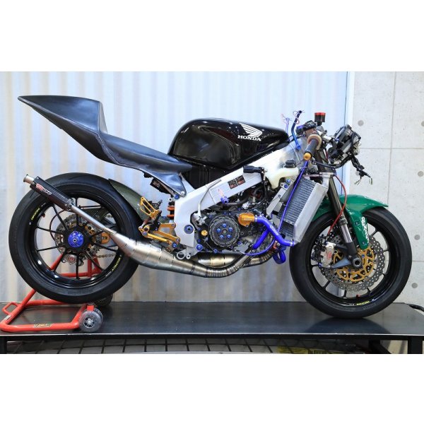 画像4: シートカウル TYPE-3 レースタイプ  FRP製 [ 黒ゲル ] 【 フロントポジション 】MC21・28