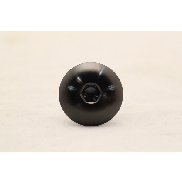 画像14: シートカウルボルト