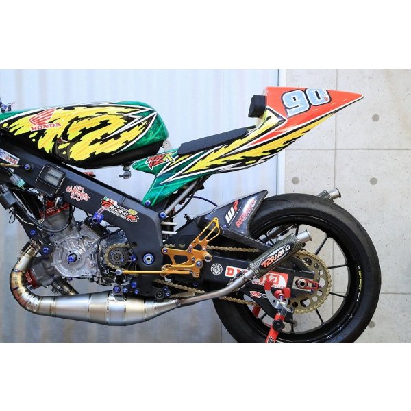 画像11: MC21・28用 左右出し ファクトリーチャンバー【 RACE 】Titanium