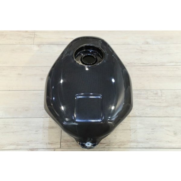 画像3: TYGA PERFORMANCE製 カーボン フューエルタンク 【 MC21 】