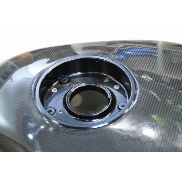 画像5: TYGA PERFORMANCE製 カーボン フューエルタンク 【 MC21 】