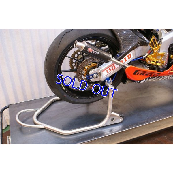画像4: MotoTron製 両持ちレーシングリヤスタンド