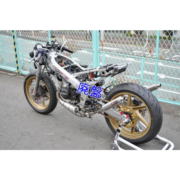 画像9: MC18用 左右出し ステンレスチャンバーボディー【 RACE 】Type - 1