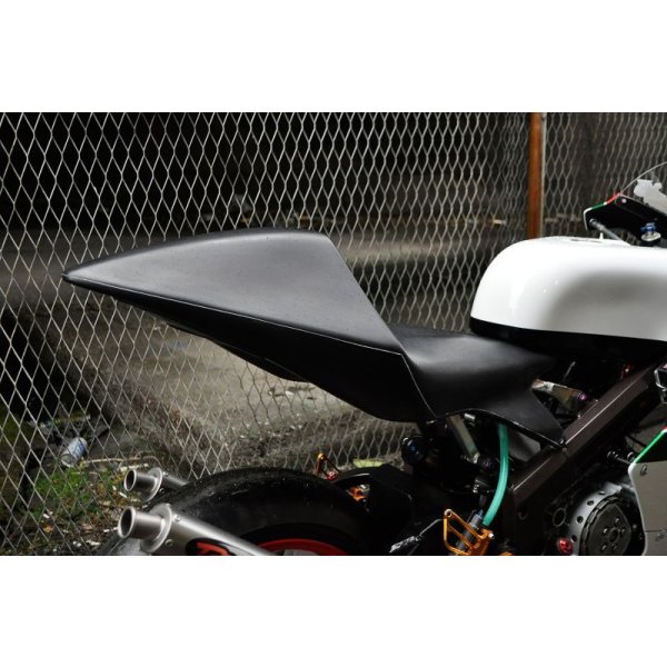 画像9: シートカウル TYPE-3 ストリートタイプ FRP製 [ 黒ゲル ] MC18・21・28