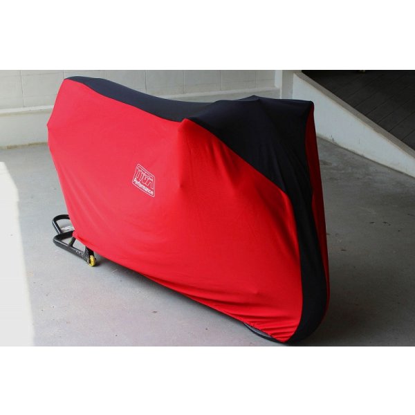 レッド ／ ブラック