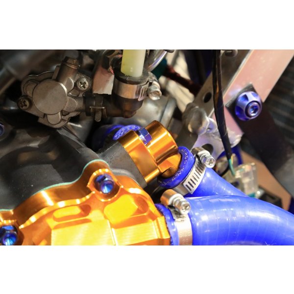 画像17: ディストリビューター