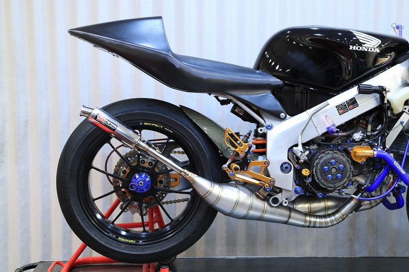 シートカウルTYPE-４ 【 フロントポジション 】MC21・28 販売開始！！ | T2Racing 【NSR250R  MC18・21・28】weblog TWO-STROKE is BACK!