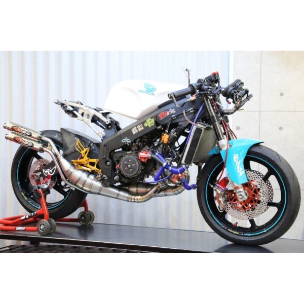 MC21・28用 右2本出し 500V ステンレスチャンバーボディー - T2Racing ON-LINE SHOP