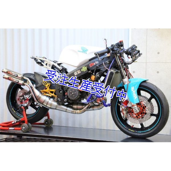 NSR250R チャンバーマフラー 右 KV3 H ホンダ 純正  バイク 部品 MC21 コケキズ無し 品薄 希少品 車検 Genuine:22321446