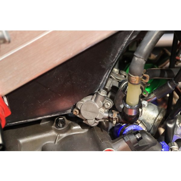 画像10: キャブBOX　[ カーボン ]　MC21・28 (10)