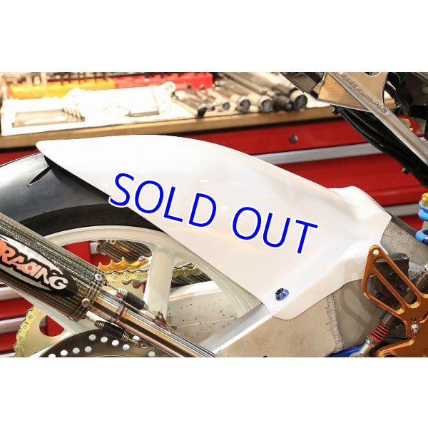 画像24: T2Racing制作 HONDA NSR250R MC21 【 ロスマンズ　岡田忠之　レプリカ】 フルカスタム車両  (24)