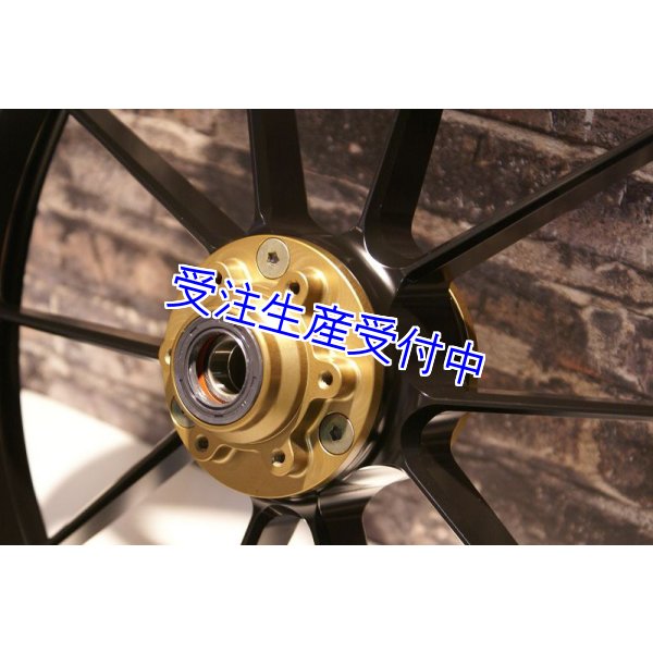 MC28用 ADVANTAGE製 アルミホイール 3.50-17/5.50-17 ＋ 190チタン