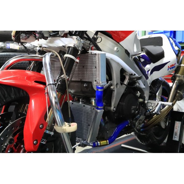 RVF400 レーシングラジエター 【 NC35 】 - T2Racing ON-LINE SHOP